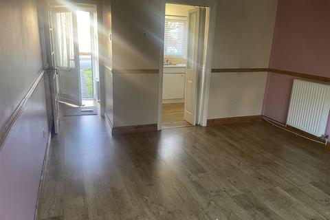 11 Clos Cilsaig, Dafen, Llanelli, SA14 8QY