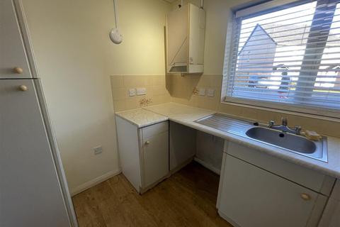 2 bedroom terraced house for sale, Clos Cilsaig, Dafen, Llanelli