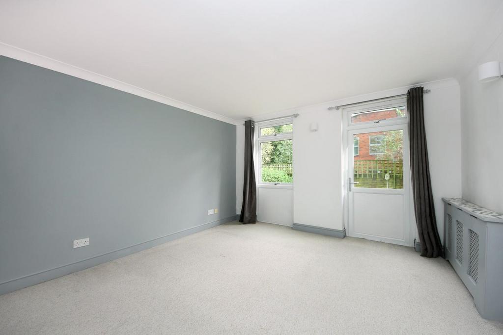 St Leonards Rd (12).jpg