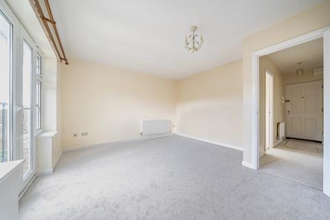 2 bedroom flat for sale, Firethorn Close, Edgware, Greater London. HA8 9GF