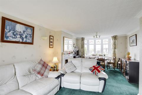 4 bedroom semi-detached house for sale, Spinney Rise, Toton NG9