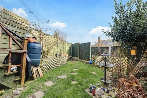 4 bedroom semi-detached house for sale, Spinney Rise, Toton NG9