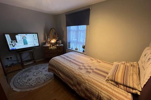 1 bedroom flat for sale, Heathlands Grange, Burton-On-Trent DE15