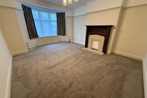 5 bedroom semi-detached house to rent, Langside Crescent, Southgate