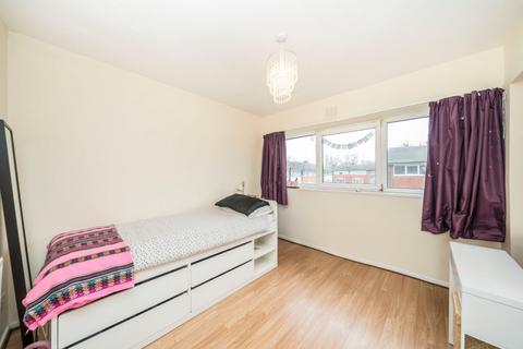 2 bedroom apartment for sale, Southbourne Gardens, Lee, SE12