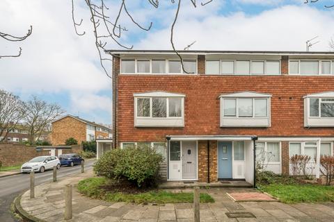 Southbourne Gardens, Lee, SE12