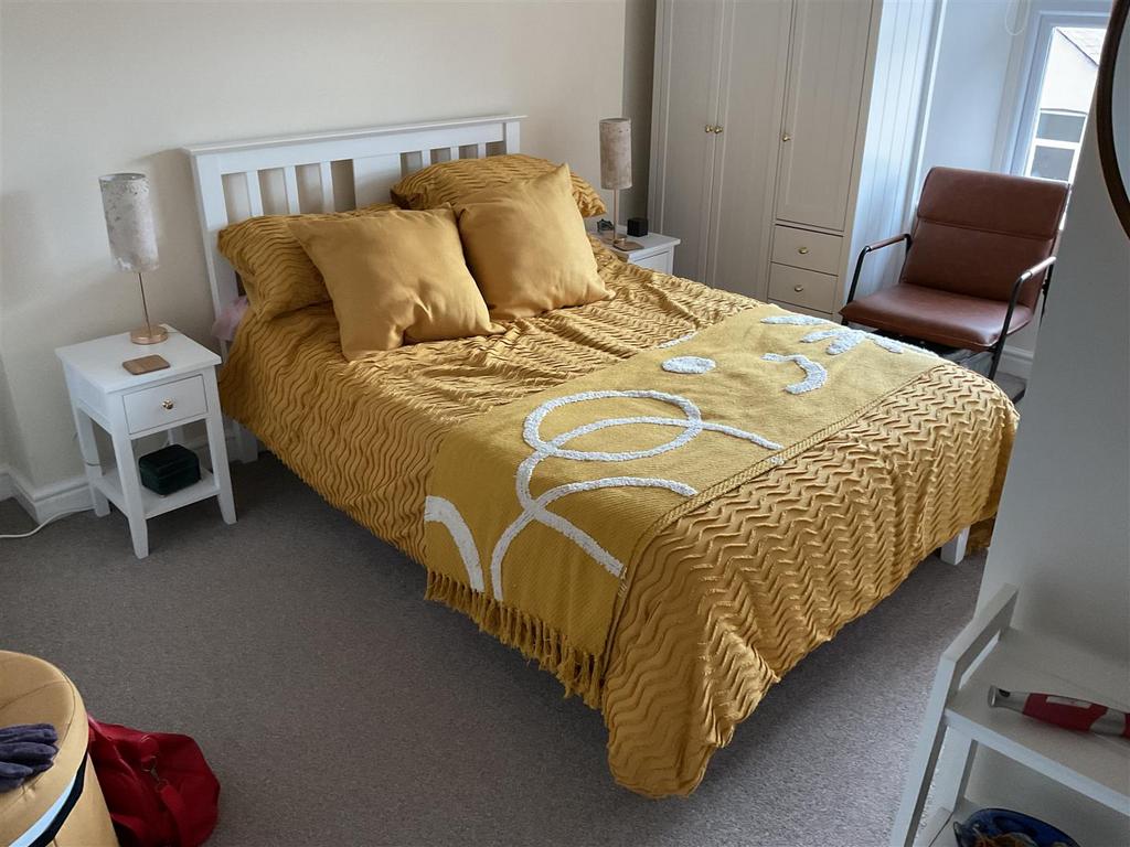 Bed 1