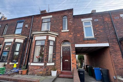 3 bedroom terraced house for sale, Stockport Road West, Bredbury