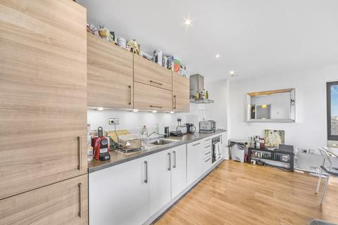 1 bedroom flat to rent, Stainsby Road London E14