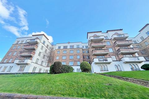 3 bedroom flat for sale, Boscombe Spa