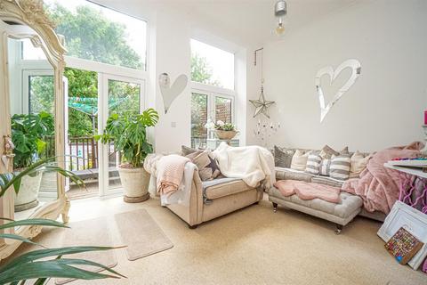 3 bedroom terraced house for sale, Beachy Head View, St. Leonards-on-sea