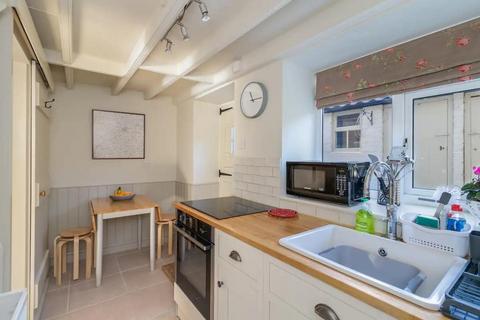 2 bedroom end of terrace house for sale, 3 Chapel Terrace, Welburn, North Yorkshire, YO60 7DZ