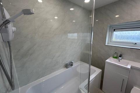 2 bedroom flat to rent, Shirley, SO15 5NB