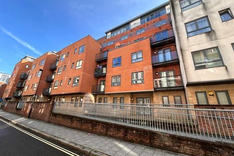 1 bedroom flat for sale, Lower Canal Walk, Southampton, Hampshire, SO14