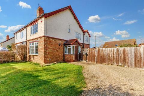 3 bedroom semi-detached house for sale, Bowers Hill, Evesham WR11