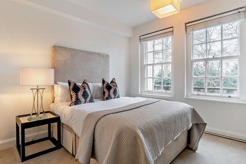 2 bedroom flat to rent, Fulham Road, London SW3