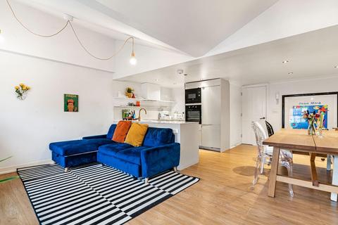 1 bedroom flat for sale, Denmark Hill, London, SE5