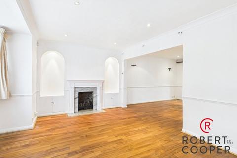 undefined, The Fairway, Ruislip, HA4