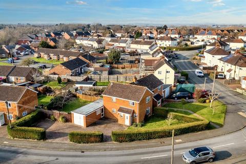 3 bedroom semi-detached house for sale, Manor Close, Badsey WR11