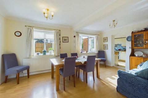 3 bedroom detached house for sale, Green End Street, Aston Clinton