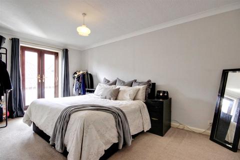 undefined, Elm Tree Court, Cottingham
