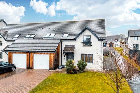 8 Herdman Place, Rattray, Blairgowrie, PH10 7FB