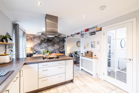 8 Herdman Place, Rattray, Blairgowrie, PH10 7FB