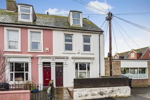 4 bedroom end of terrace house for sale, East Street, Seaford