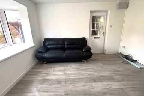 1 bedroom terraced house for sale, Langtons Meadow, Farnham Common, Slough