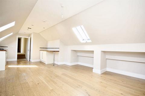 2 bedroom flat for sale, Oxford Street, Whitstable, CT5