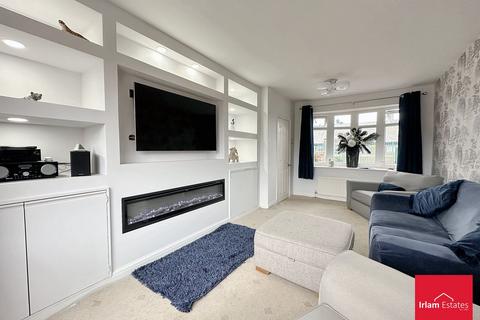 3 bedroom semi-detached house for sale, Elsinore Avenue, Irlam, M44