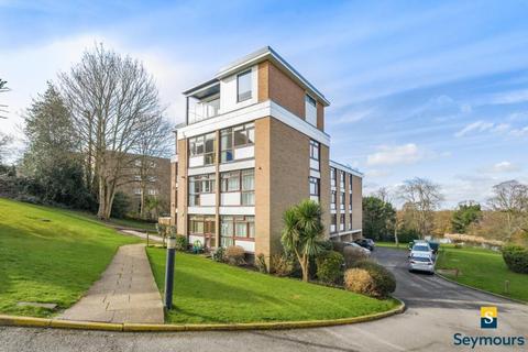 1 bedroom flat to rent, Weybridge, Surrey, KT13