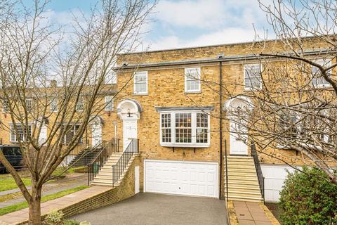 4 bedroom house for sale, Hogarth Way, Hampton TW12