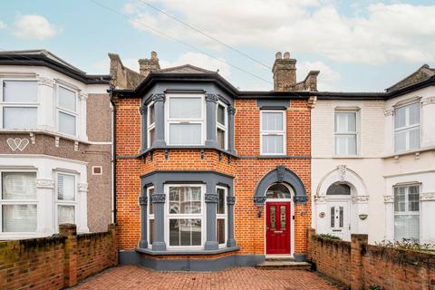 4 bedroom terraced house for sale, Fordel Road, Catford, London, SE6