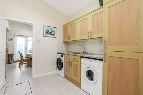 11 Treble Close, Winchester, SO22 4JN