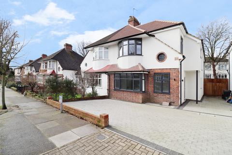 4 bedroom semi-detached house for sale, Widmore Lodge Road, Bromley