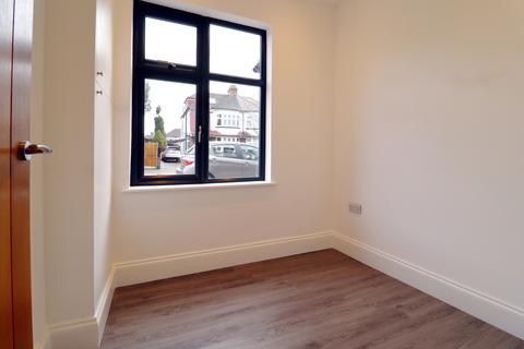 15 Widmore Lodge Road, Bromley, BR1 2QE