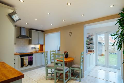 53 Beech Avenue, Drakes Broughton, Pershore, WR10 2BJ