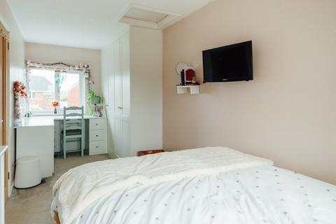 53 Beech Avenue, Drakes Broughton, Pershore, WR10 2BJ