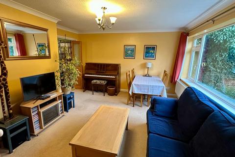 5 Russell Close, Hereford, HR1 1DJ