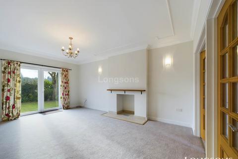 4 bedroom detached house to rent, Thurston