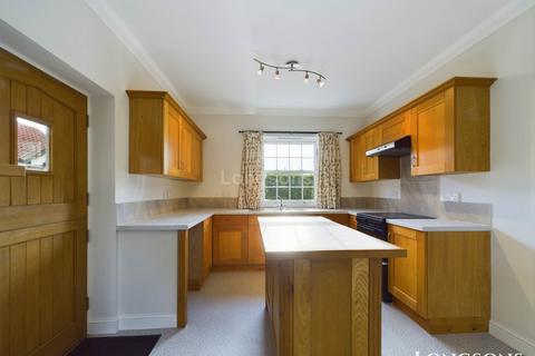 4 bedroom detached house to rent, Thurston