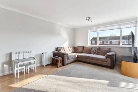 2 bedroom flat for sale, The Willows, Bourne End SL8