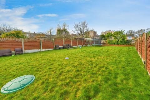 14 Burleigh Road, Hemel Hempstead, HP2 4PT