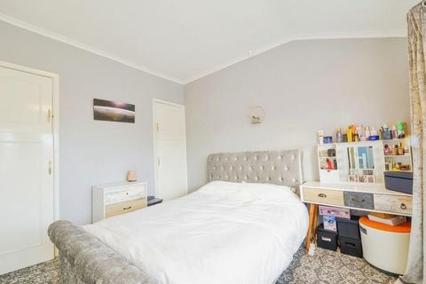 14 Burleigh Road, Hemel Hempstead, HP2 4PT