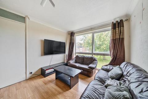 141 Burns Drive, Hemel Hempstead, HP2 7NR