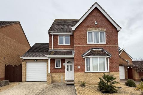 3 bedroom detached house to rent, Stimpson Close, Lowestoft, NR32