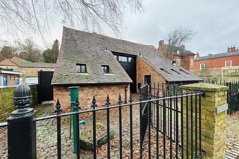 4 bedroom barn conversion to rent, 33 Lower Street, Wolverhampton