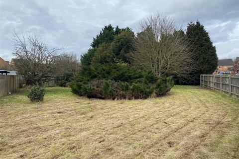 Plot for sale, off Rushton Road, Desborough NN14