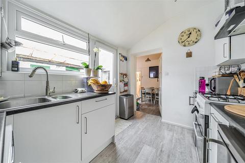 2 bedroom semi-detached house for sale, Stoke Fields, Guildford